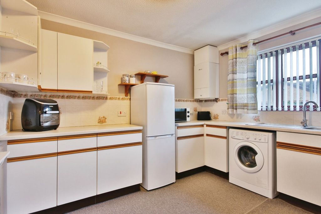 Property photo 3 of 10 2961697