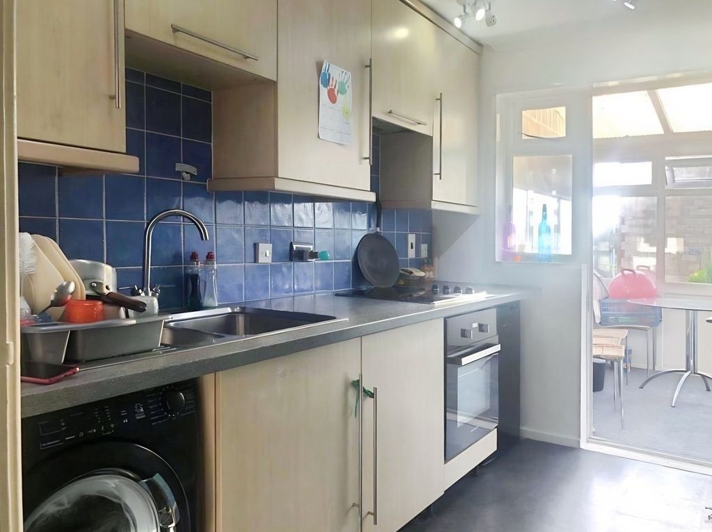 Property photo 3 of 7