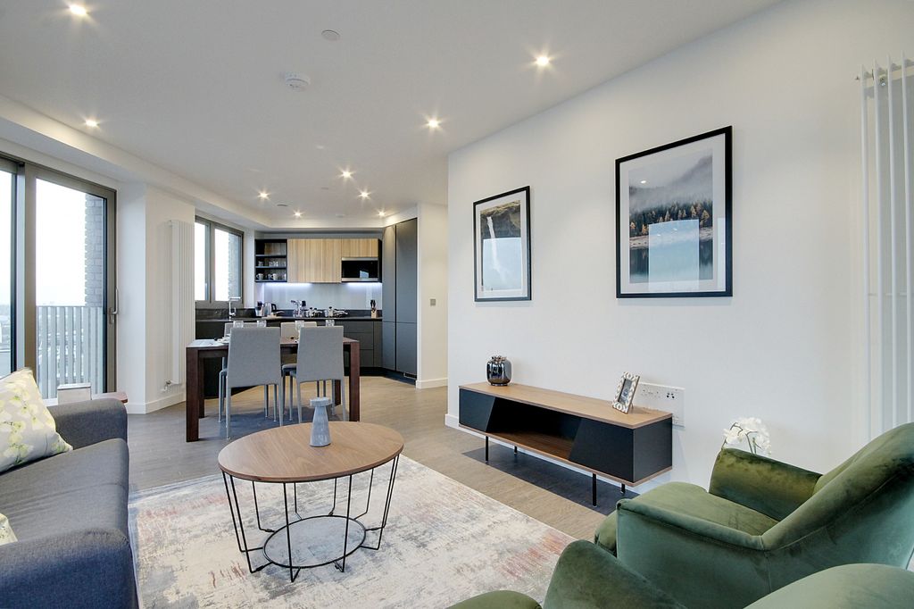 Property photo 3 of 19 Living Area 4