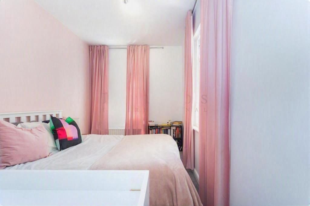 Property photo 2 of 4