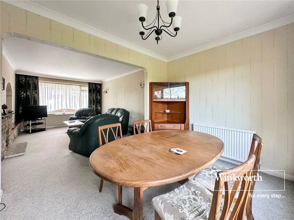Property photo 3 of 17 Picture No. 28