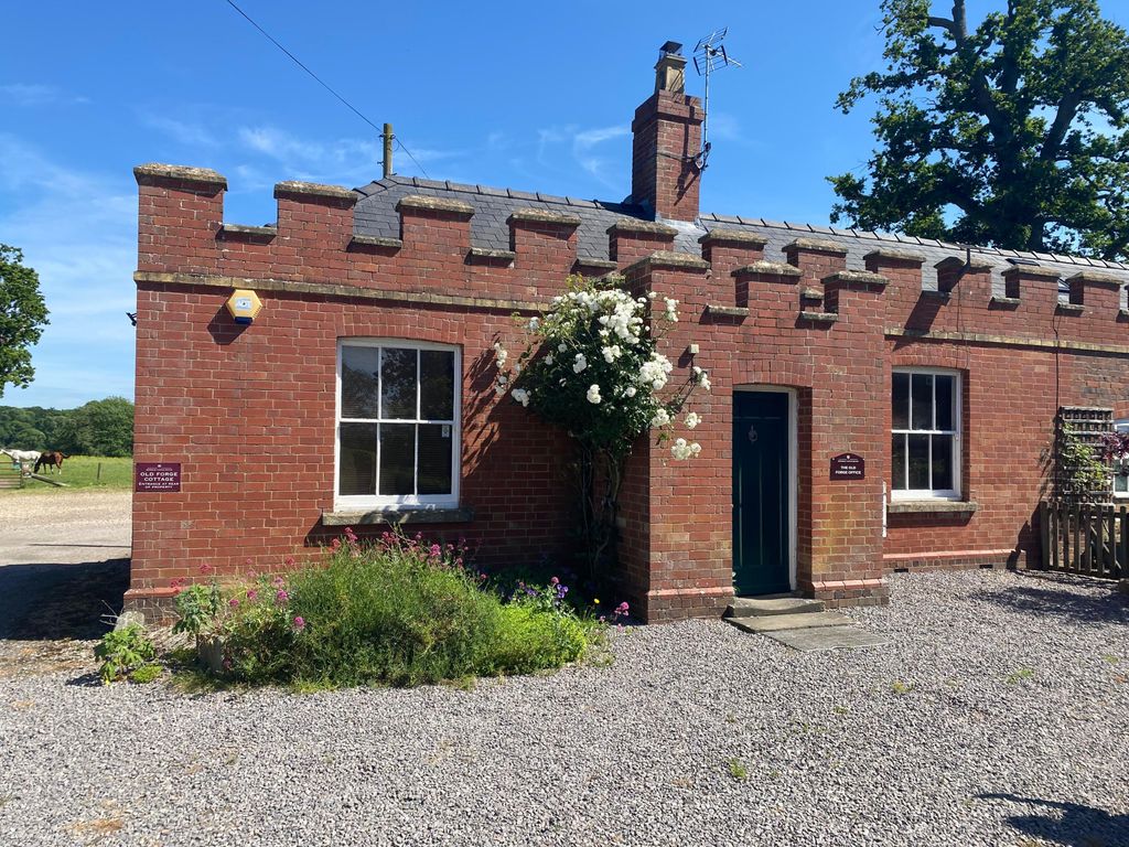 Property photo 1 of 8
