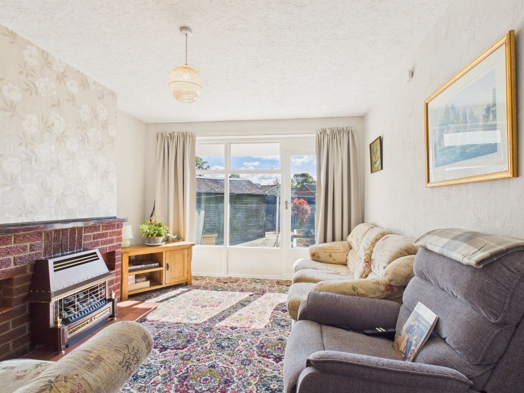 Property photo 2 of 16 5477092