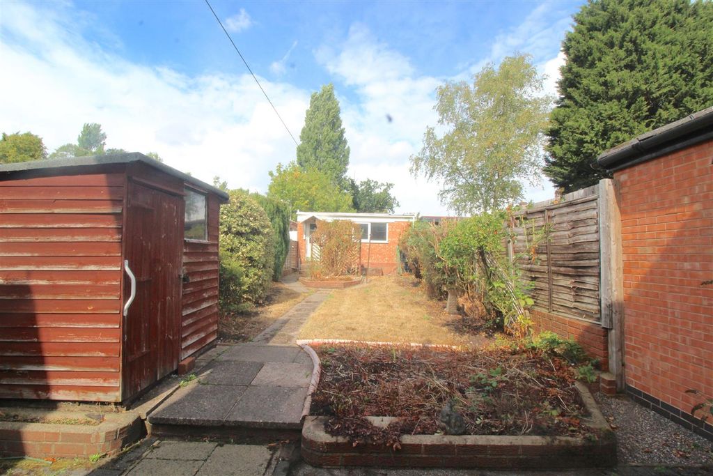 Property photo 2 of 10 Garden