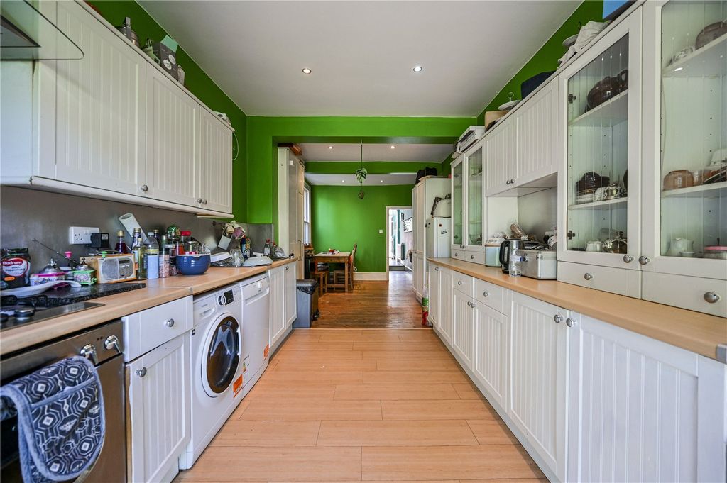 Property photo 3 of 17 Picture No. 10