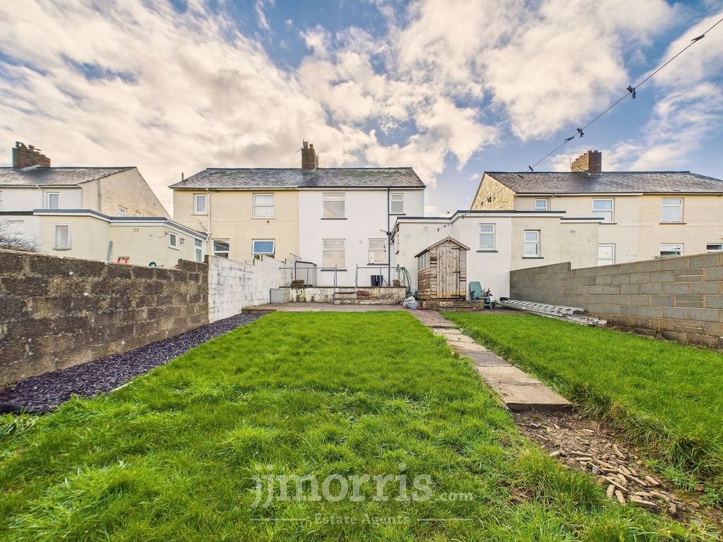 Property photo 2 of 21