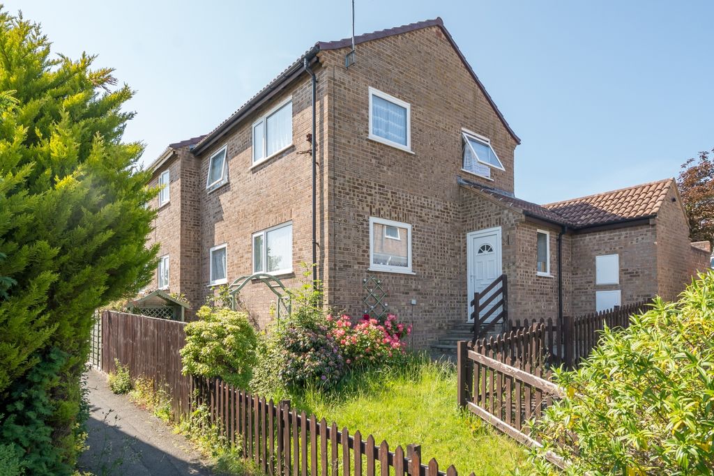 Property photo 1 of 13 1303165-1-683Dbe4F12B2c