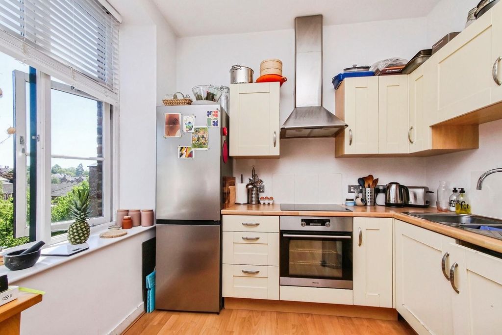 Property photo 3 of 13 Kitchen