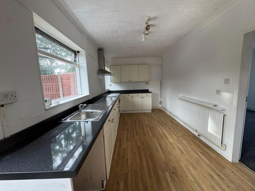 Property photo 2 of 11 O_1K1Ovr63Iehdfk51Ofllsve25B.Jpg