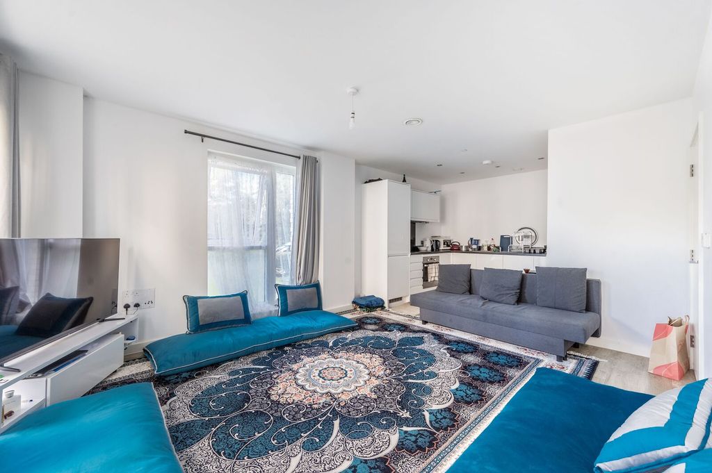 Property photo 1 of 7