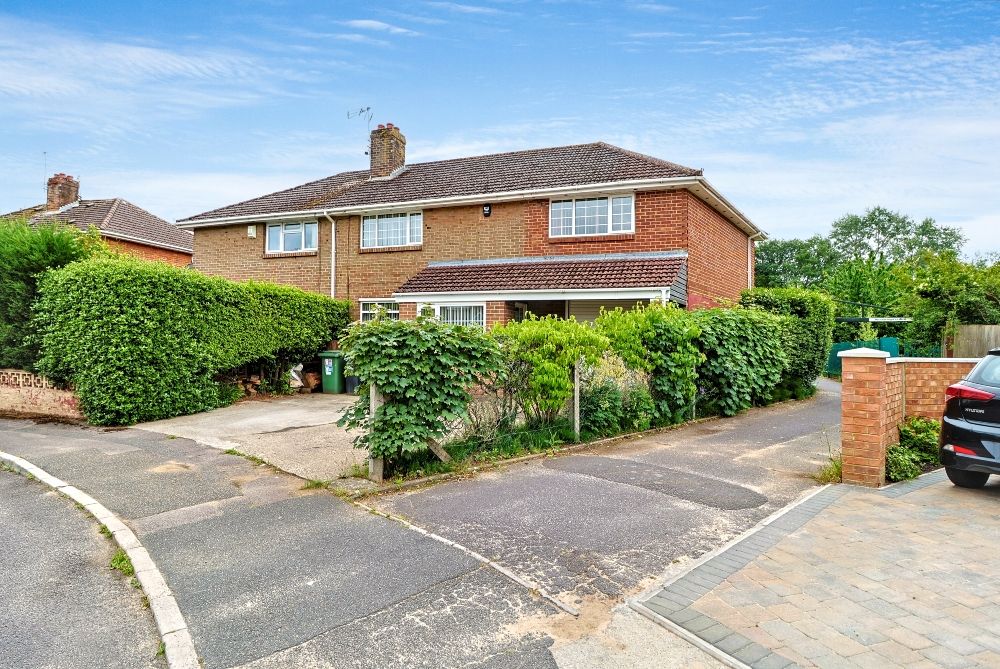 Property photo 2 of 18