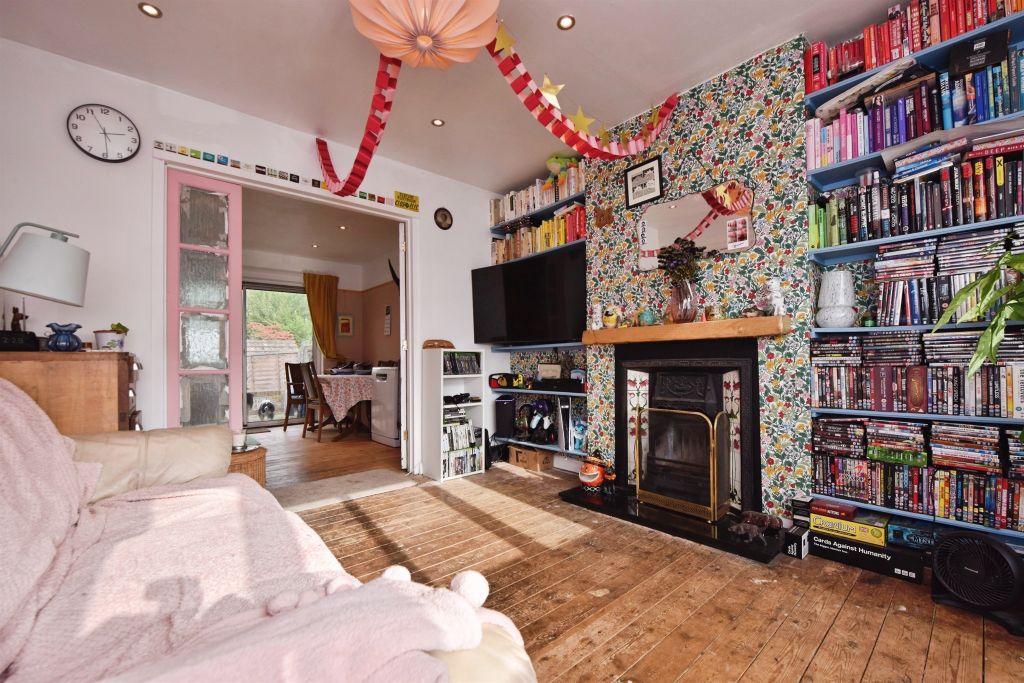 Property photo 2 of 19