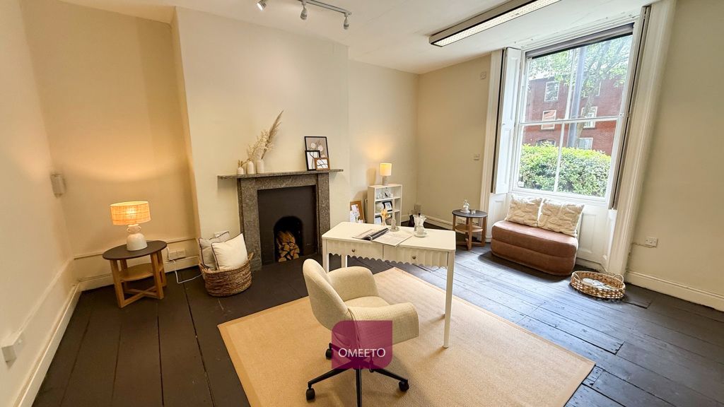 Property photo 1 of 5 Office To Rent