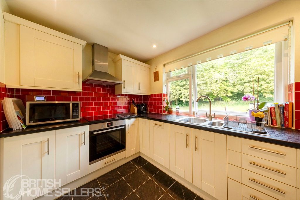 Property photo 3 of 15 Picture No. 09