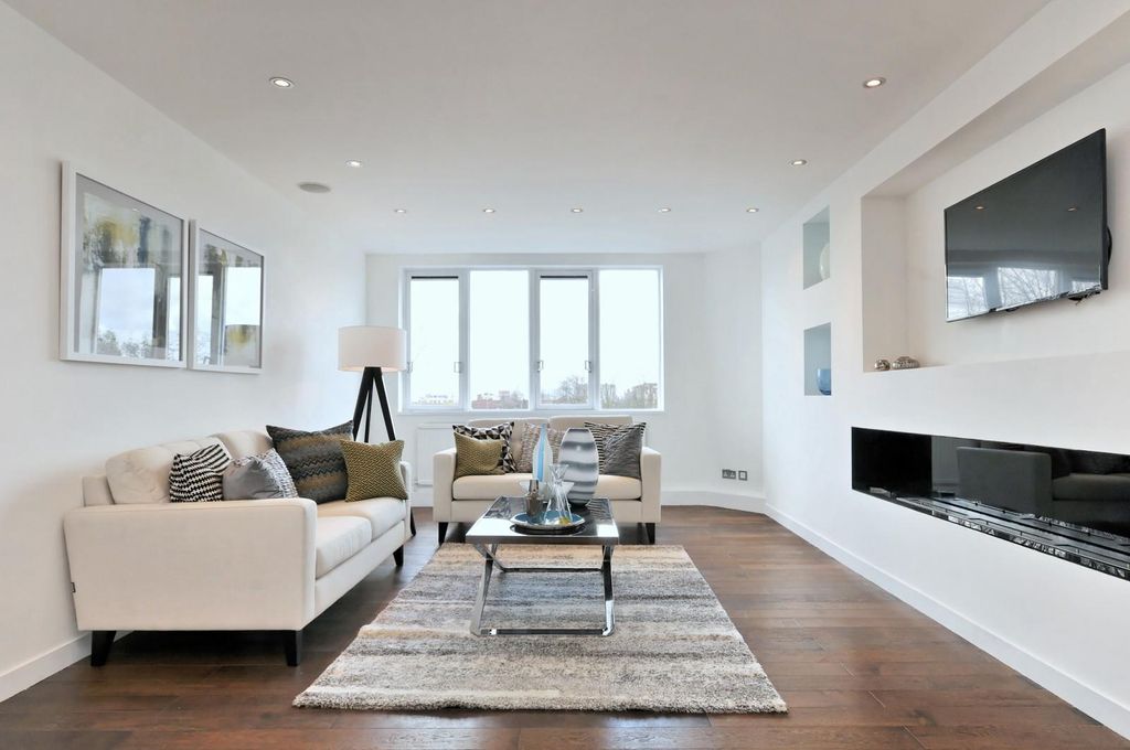 Property photo 1 of 10 1 (Main)
