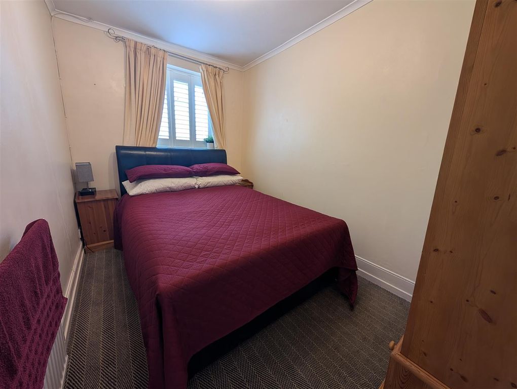 Additional image 8 of 2 bed flat to rent32 Clarendon Square, Leamington Spa CV32