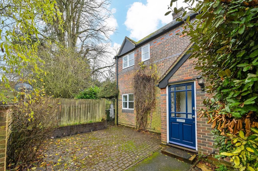 Property photo 2 of 15