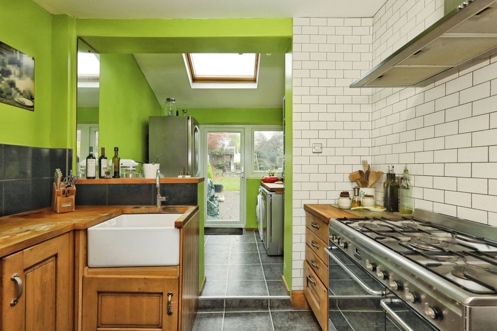 Property photo 3 of 28 Photo