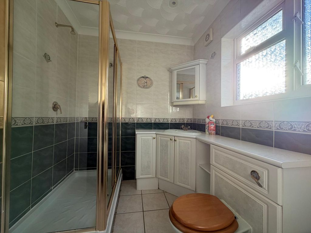 Property photo 3 of 6 Images