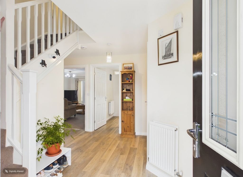 Property photo 2 of 16 Cam03640G0-Pr0134-Still011-001