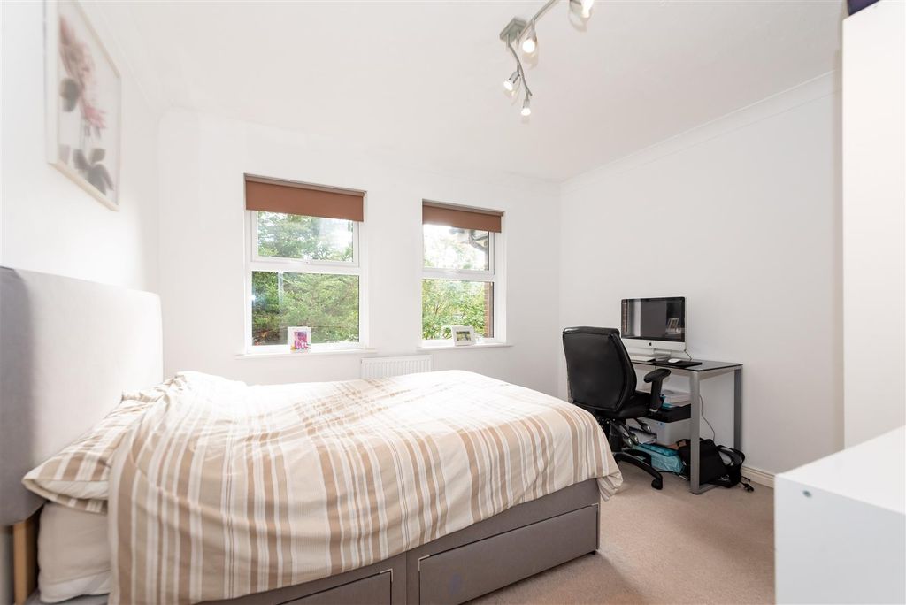 Property photo 3 of 7