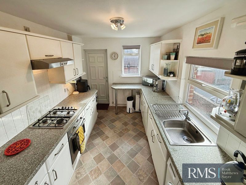 Property photo 3 of 7 Photo 5