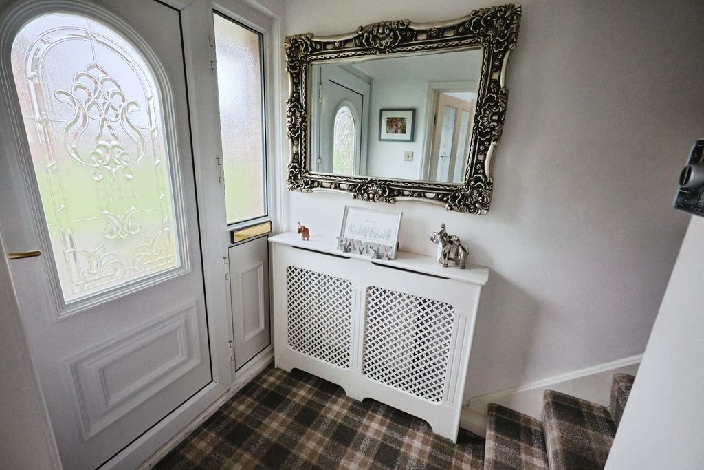 Property photo 2 of 12 Pbox-Img.Jpg