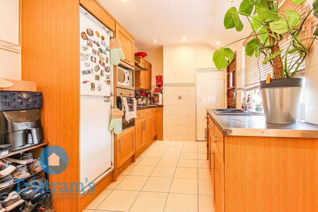 Property photo 2 of 11 Img_3110