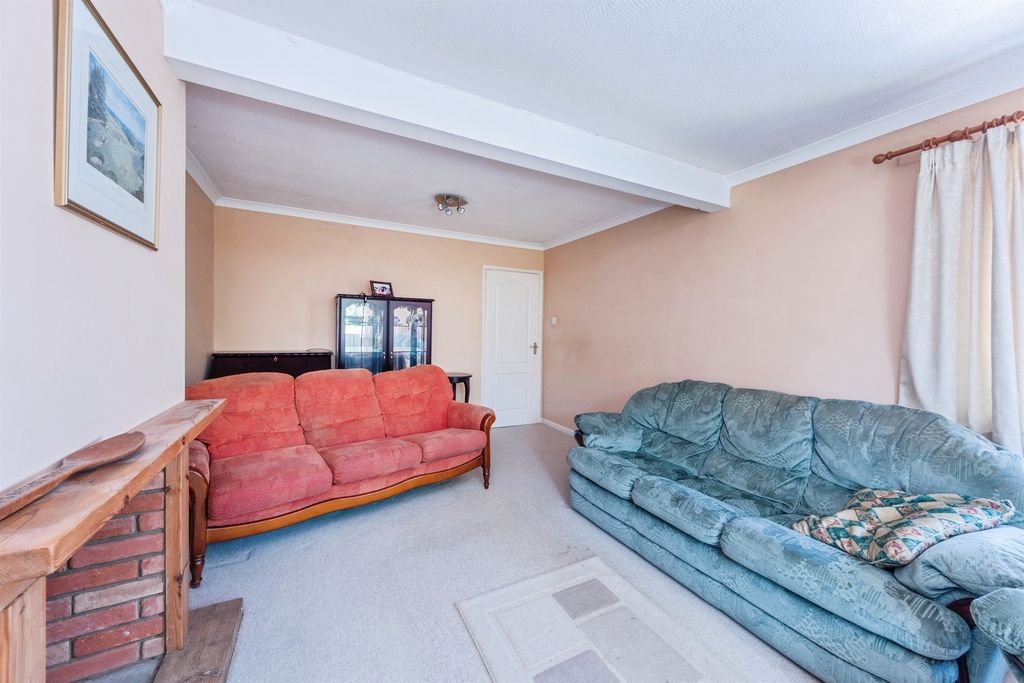Property photo 3 of 22