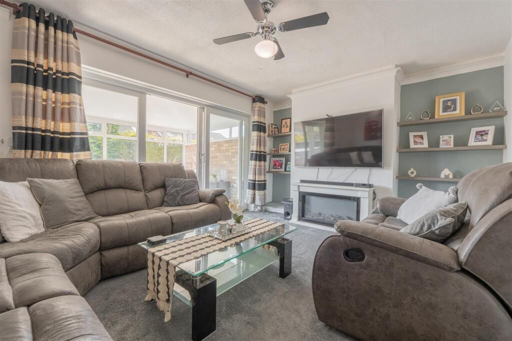 Property photo 2 of 20
