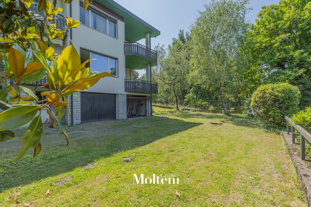 Property photo 3 of 44