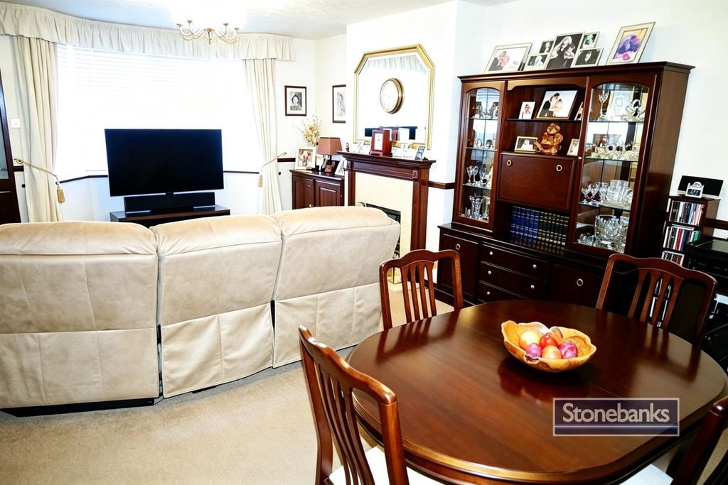 Property photo 3 of 16 3.Png