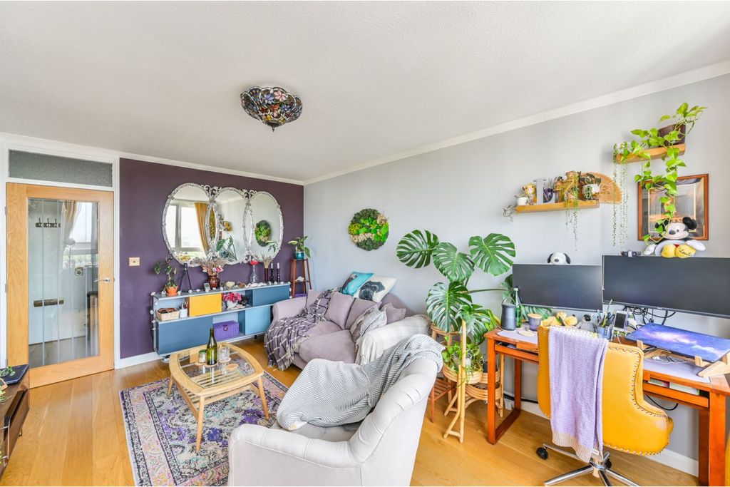 Property photo 2 of 14 Living Room