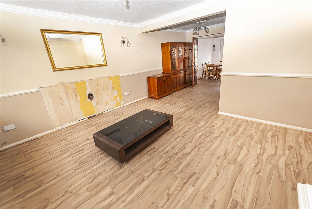 Property photo 3 of 13 Living Room