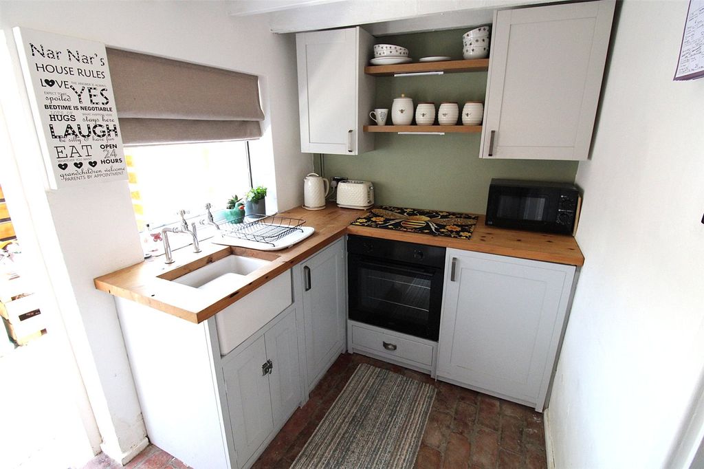 Property photo 2 of 12 Picture No. 01