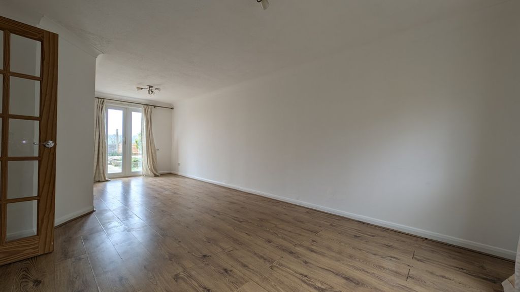 Property photo 2 of 10 Picture 2