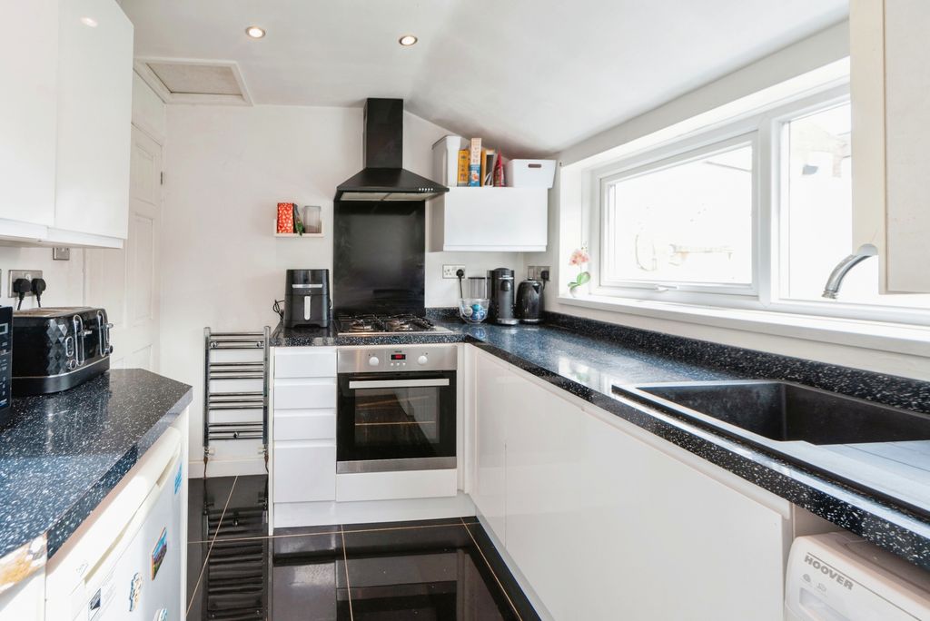 Property photo 2 of 13 Photography