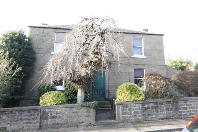 Property photo 1 of 3