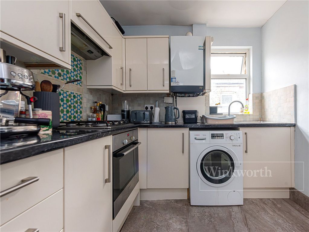 Property photo 3 of 11 Picture No. 06