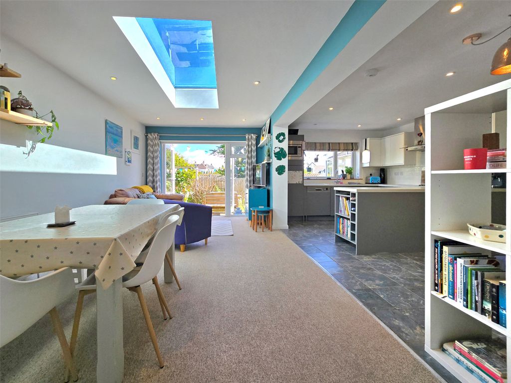 Property photo 3 of 16 3 - Picture No. 07