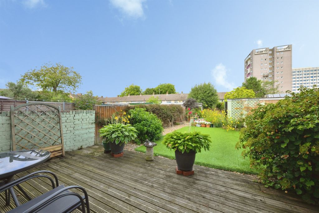 Property photo 2 of 18