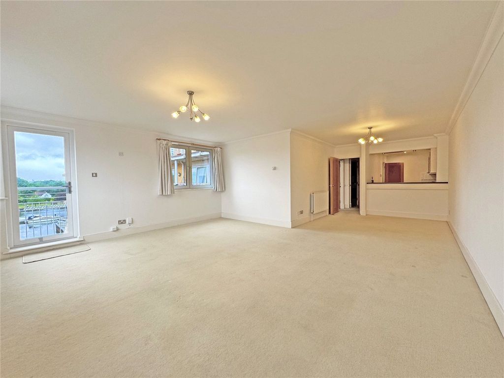 Property photo 2 of 13 Picture No. 19