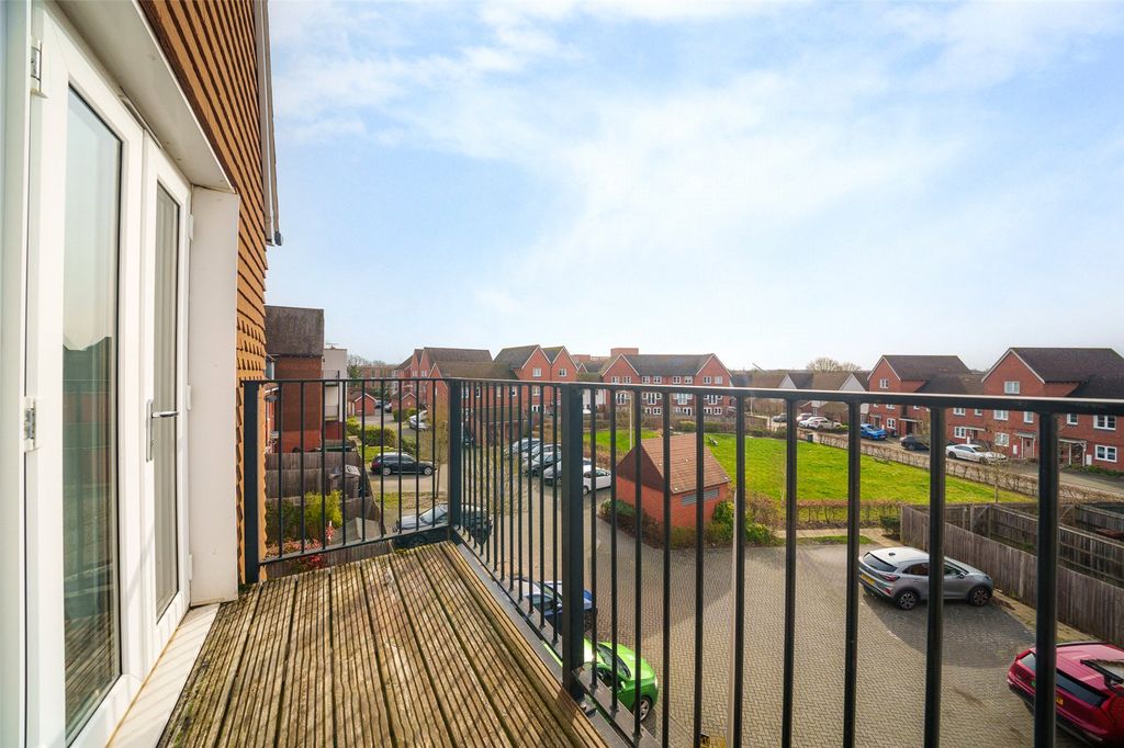 Property photo 2 of 11 Picture No. 13