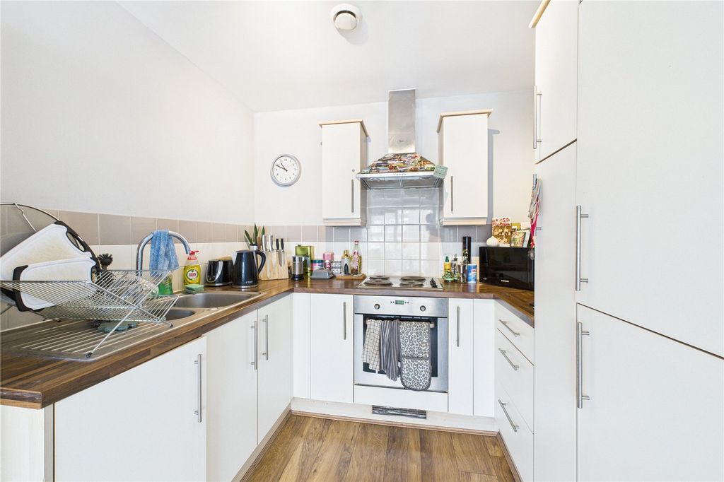 Property photo 3 of 10 Picture No. 04