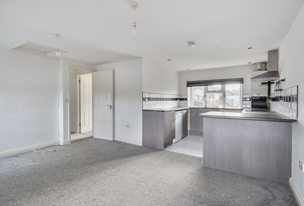 Property photo 1 of 15 1416328-19-69932d...