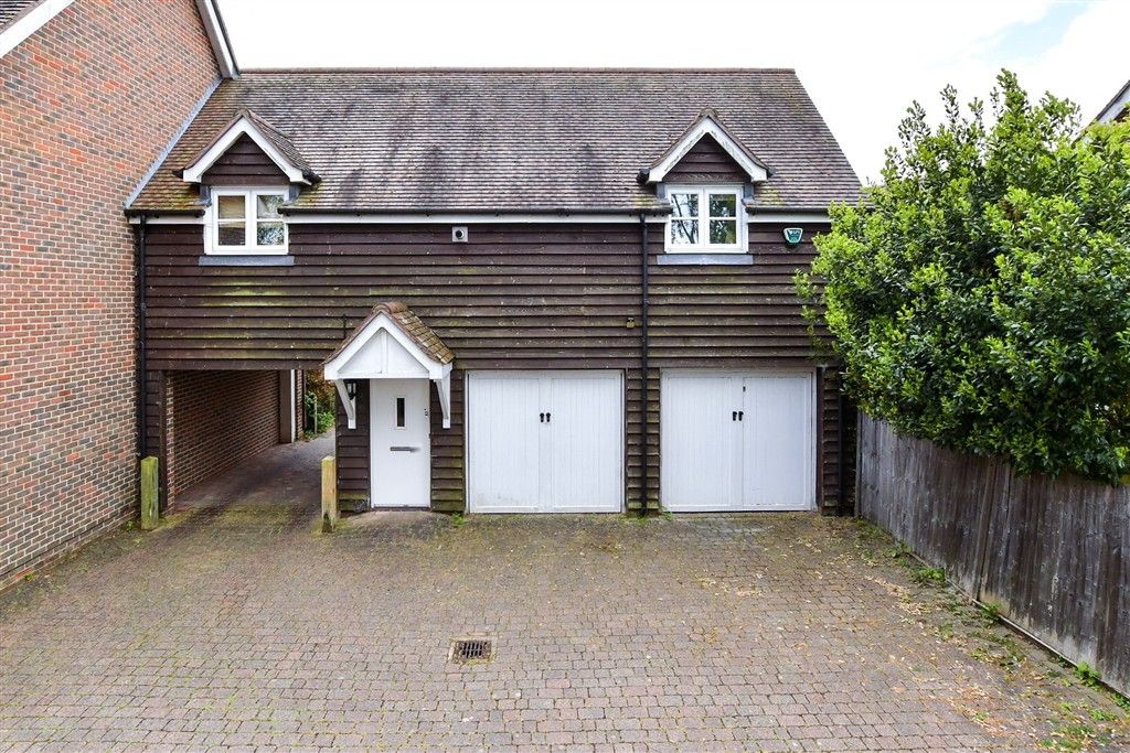 Property photo 1 of 8 External (Web)