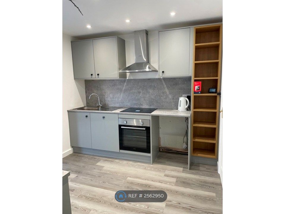 Property photo 2 of 29 Kitchen