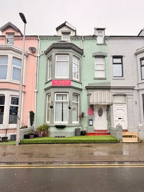 Property photo 1 of 12