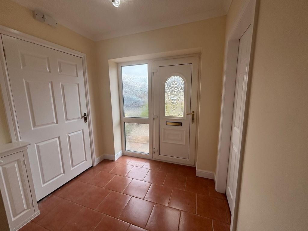 Property photo 2 of 12 Picture No. 03