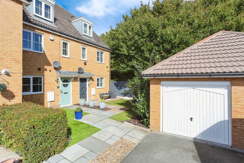 Property photo 1 of 19